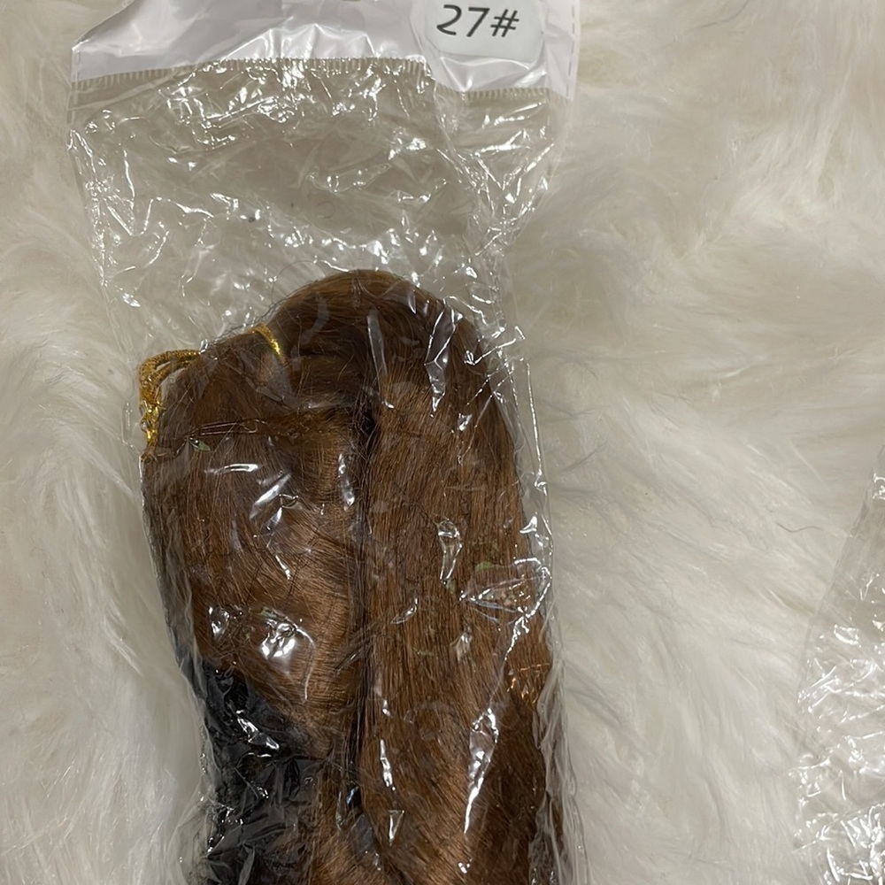 On hold//Honey Blonde Braiding Crochet Synthetic Hair Braid Bundle - Picture 3 of 8
